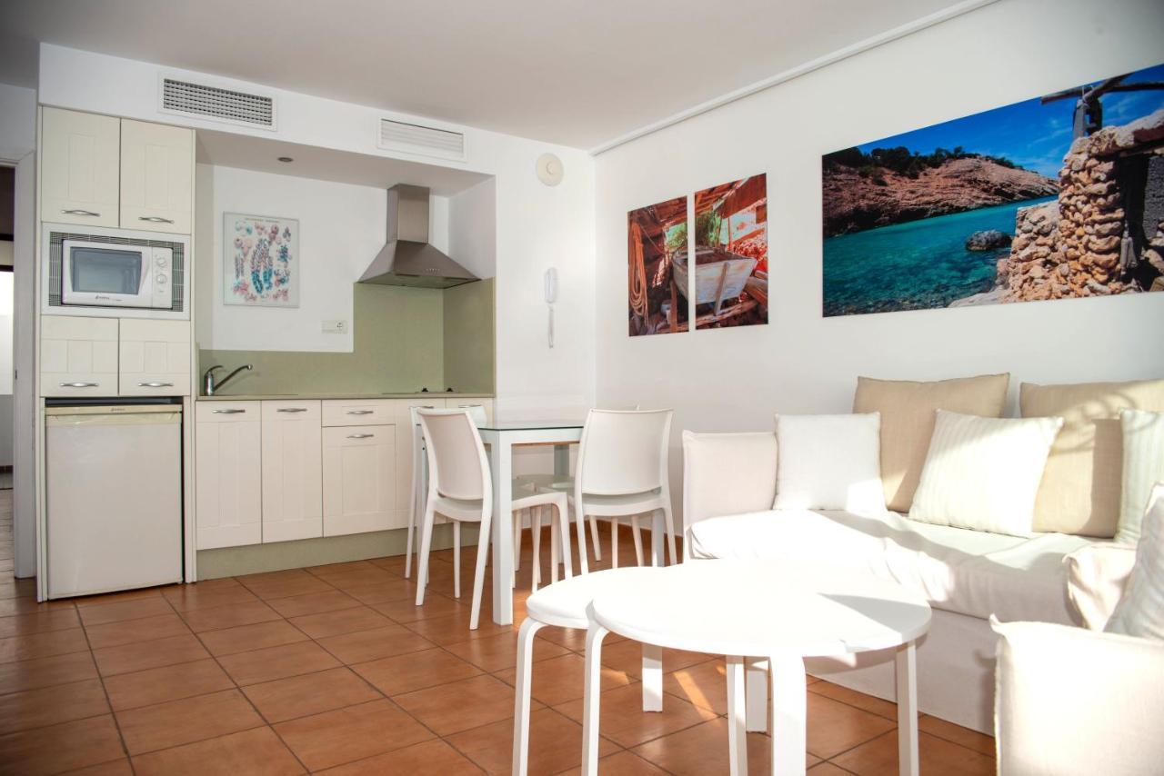 Apartamentos Llobet Ibiza Eksteriør bilde