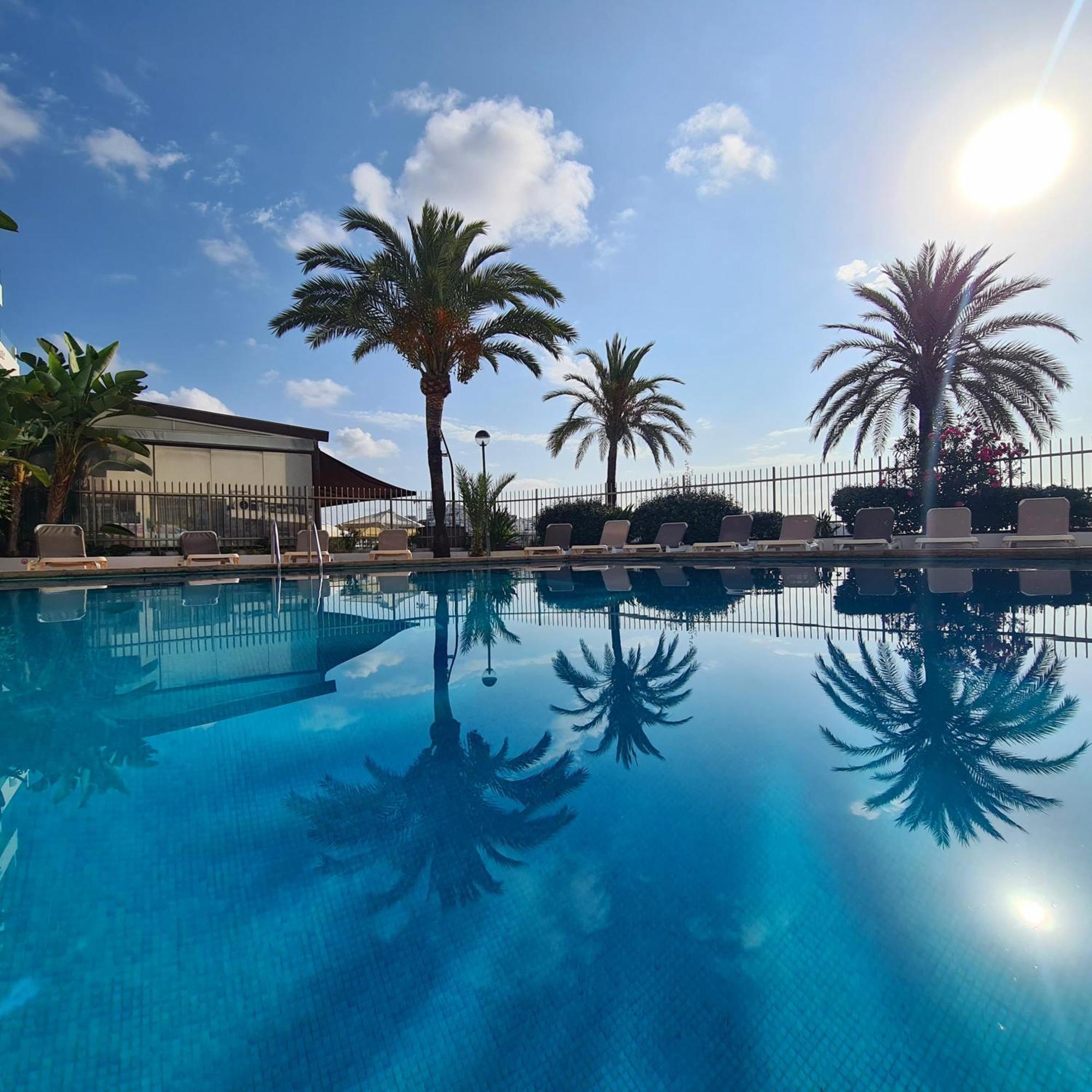 Apartamentos Llobet Ibiza Eksteriør bilde